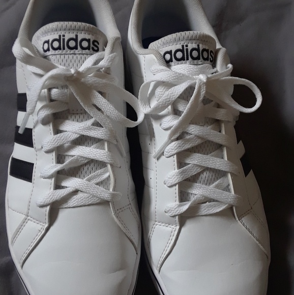 Adidas - Picture 3 of 3